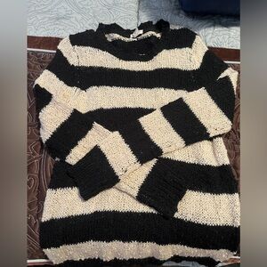 Forever 21 Black and Cream Sweater